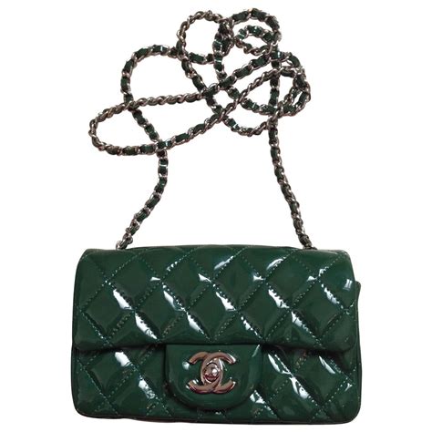 Timeless/classique patent leather bag Chanel Green in Patent 